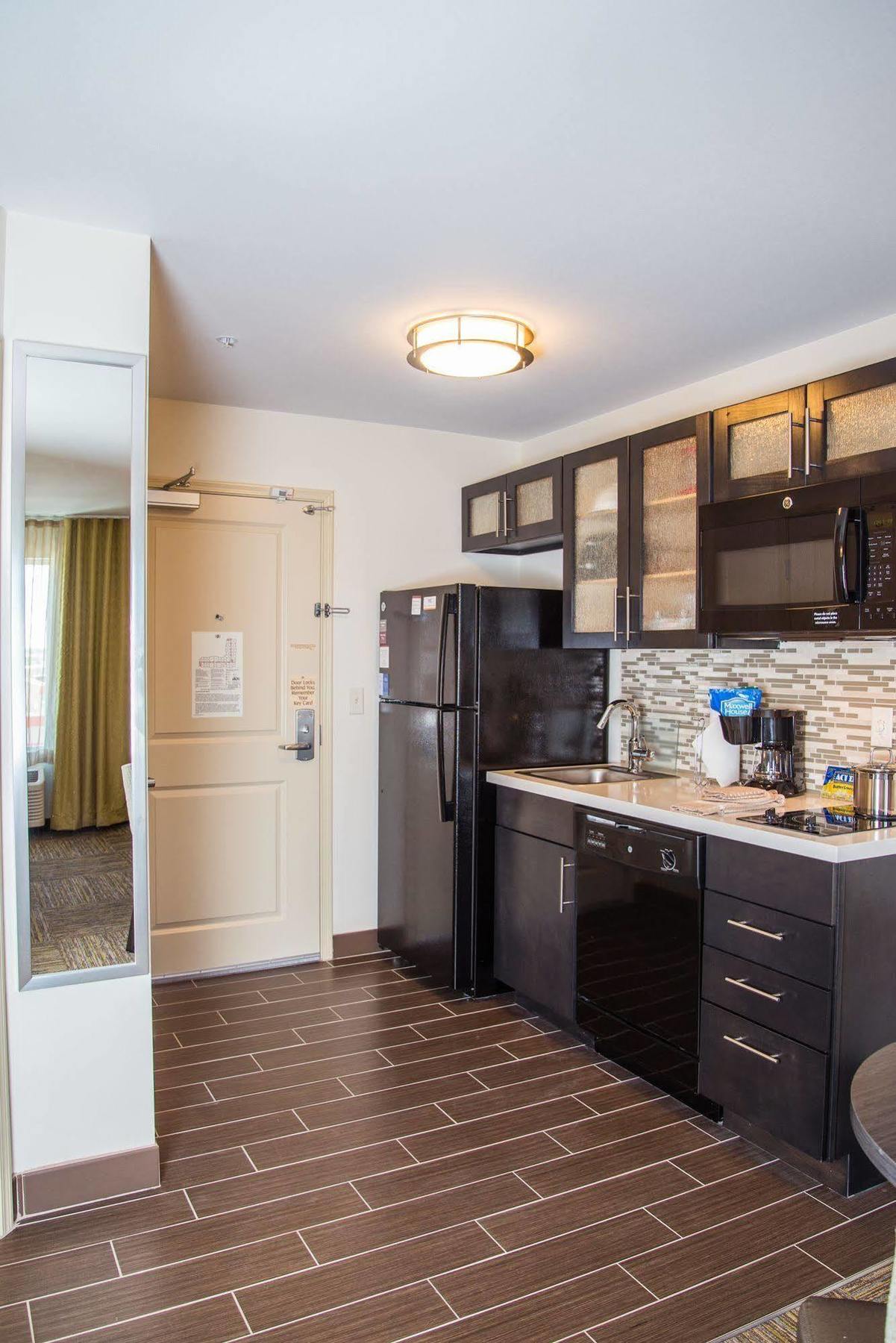 Candlewood Suites Denver North - Thornton By Ihg Eksteriør billede